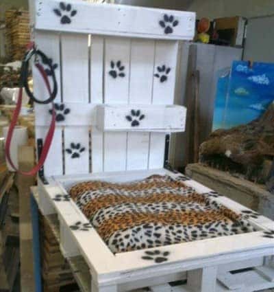 99 pallets dog bed