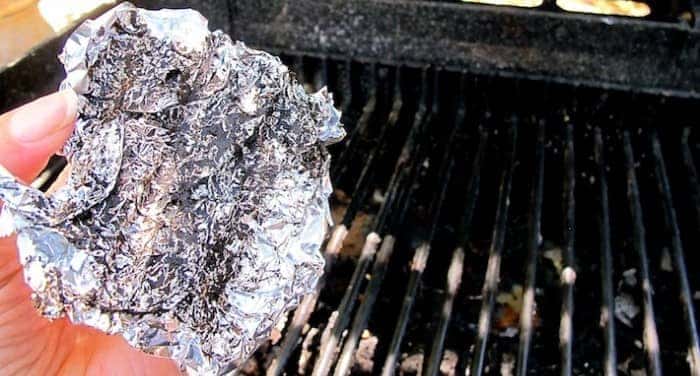 Cleaning BBQ with foil