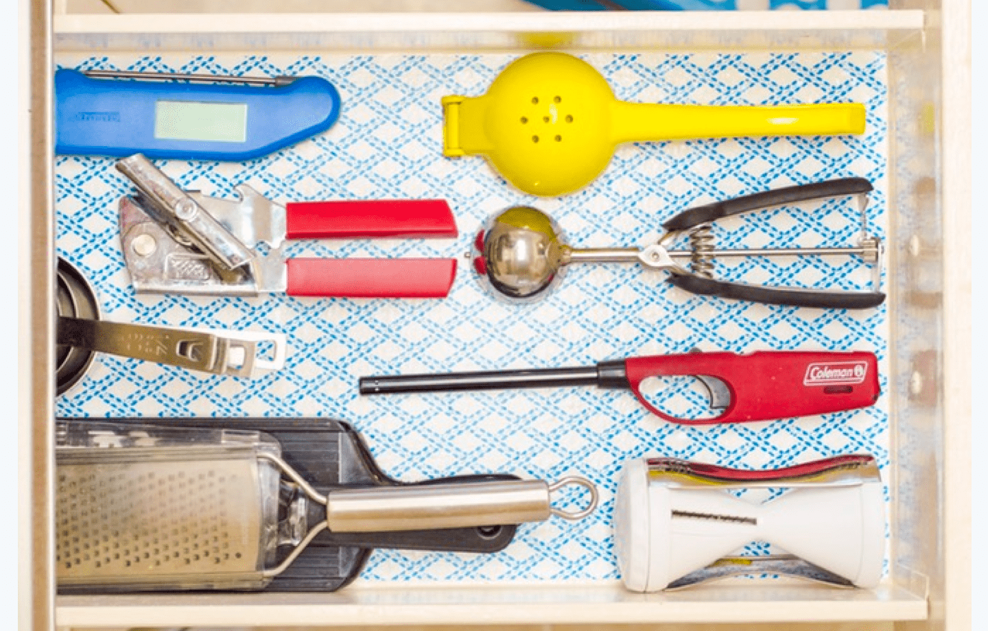drawers lined with paper diy kitchen hacks and tips