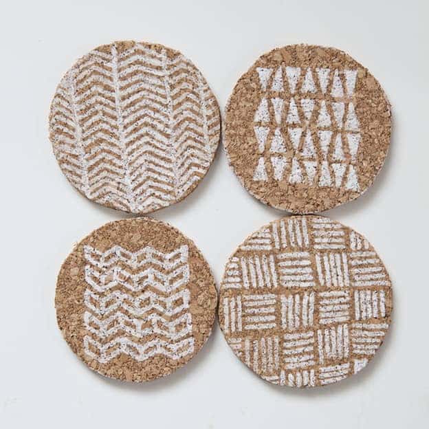 diy-corkboard-coasters1