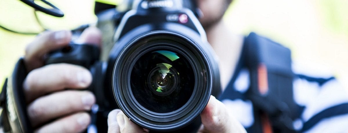 What to know before hiring a professional photographer