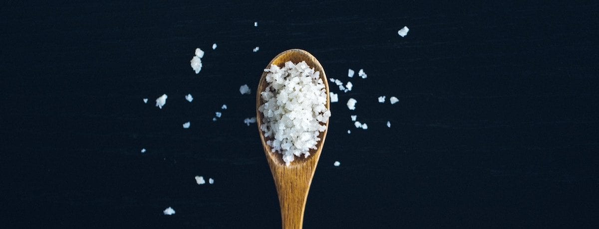 5 ways to use salt when cleaning the house