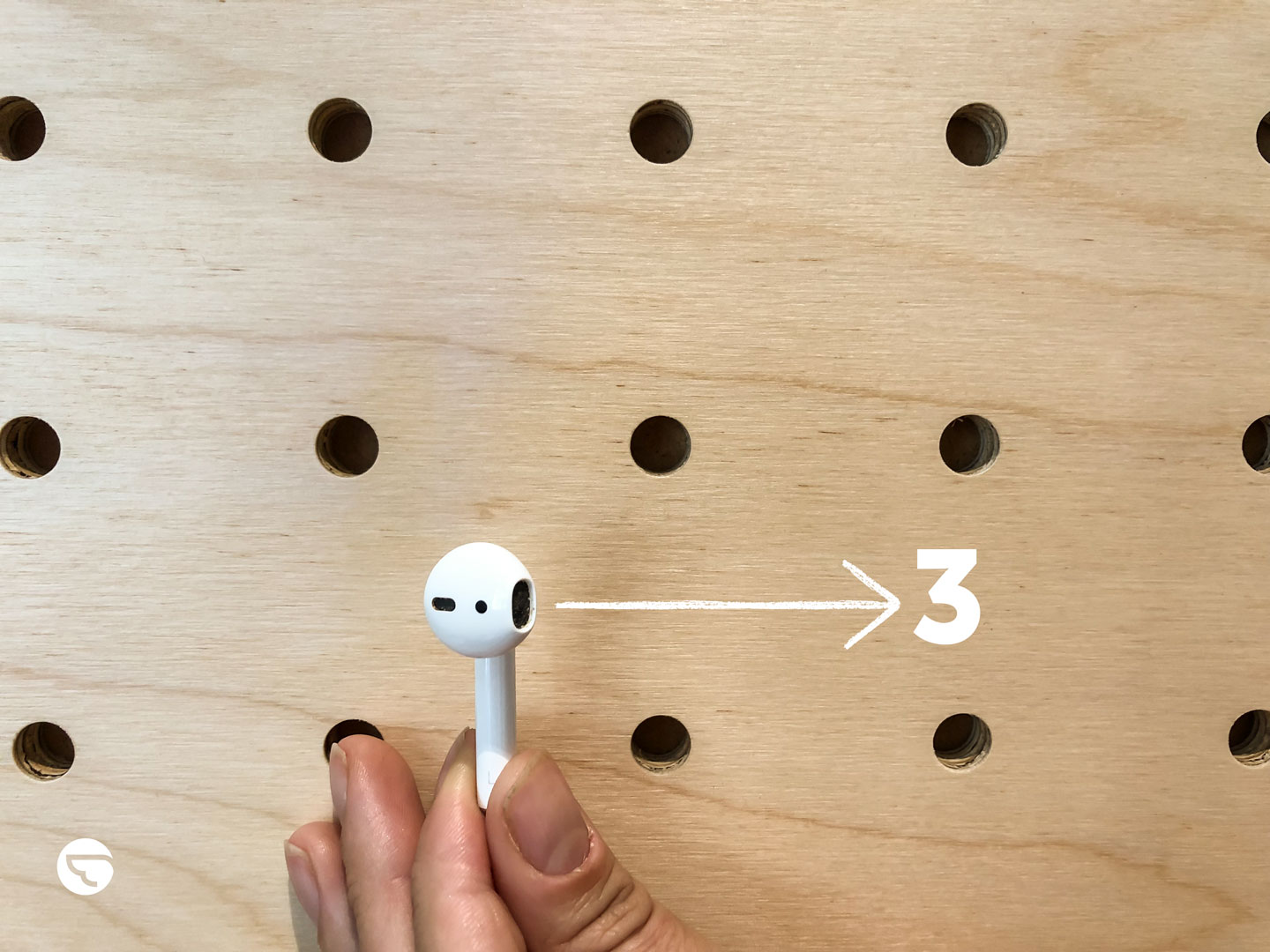 Clean your Apple Airpods like new | Airtasker Life Skills