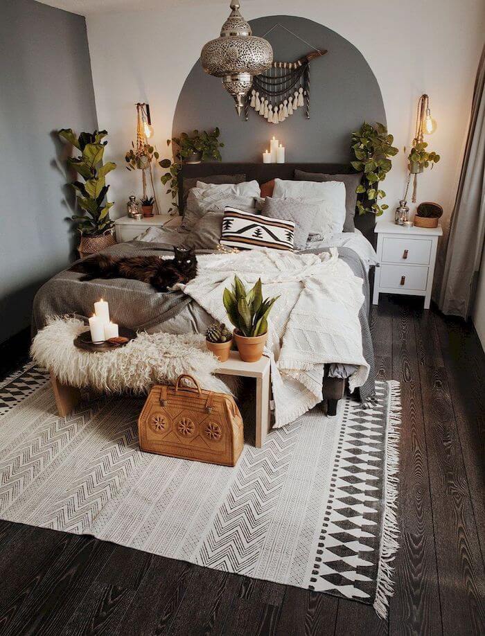 Bedroom-ideas-layered throws