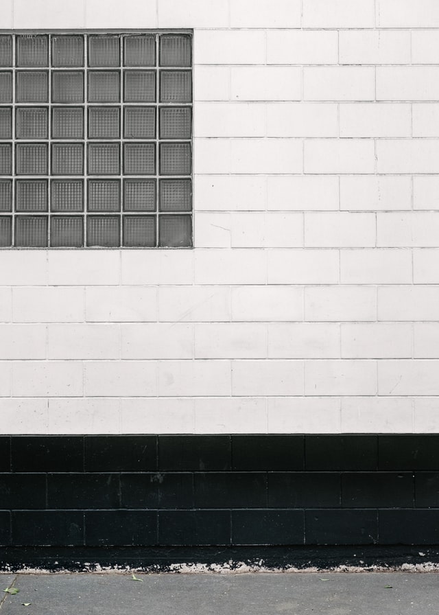 retaining-walls-white-brick