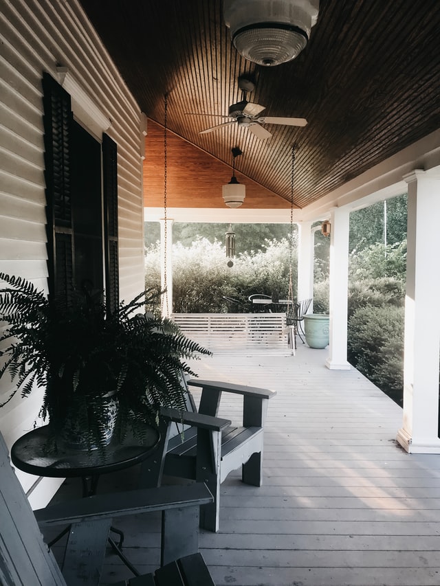 front-porch-ideas-relaxed