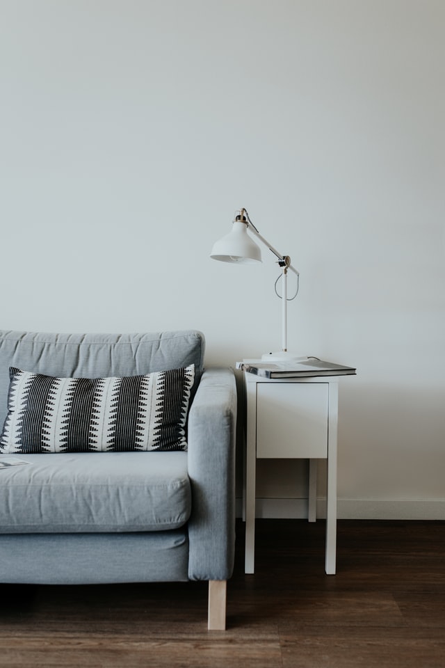 grey-living-room-pattern