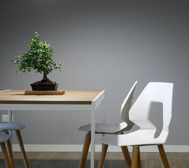 living-room-paint-colours-grey-feature-wall