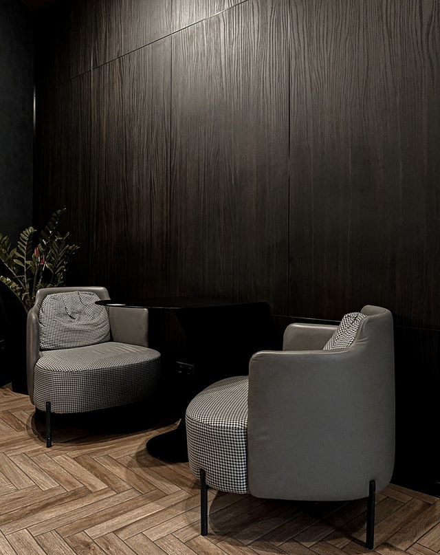 living-room-paint-colours-black