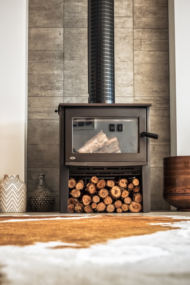 rustic-living-room-fireplace