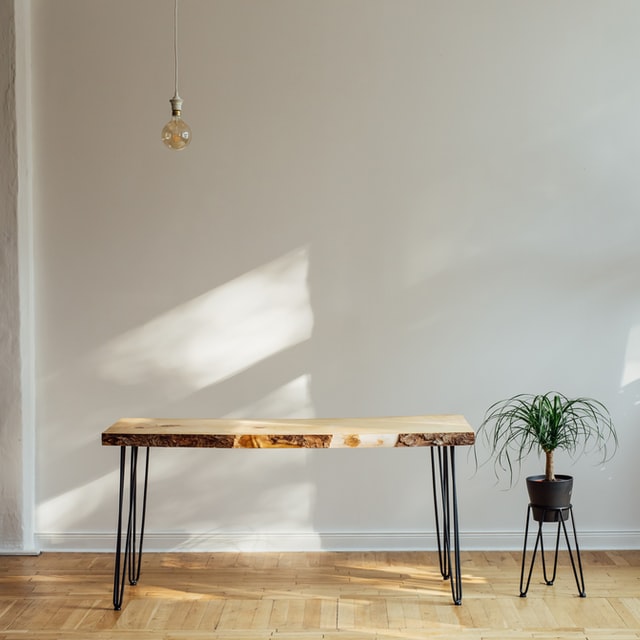 minimalist-living-room-bench-seating
