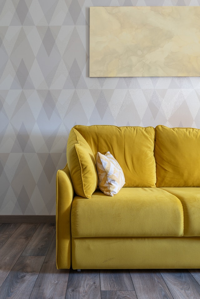 grey-living-room-with-yellow