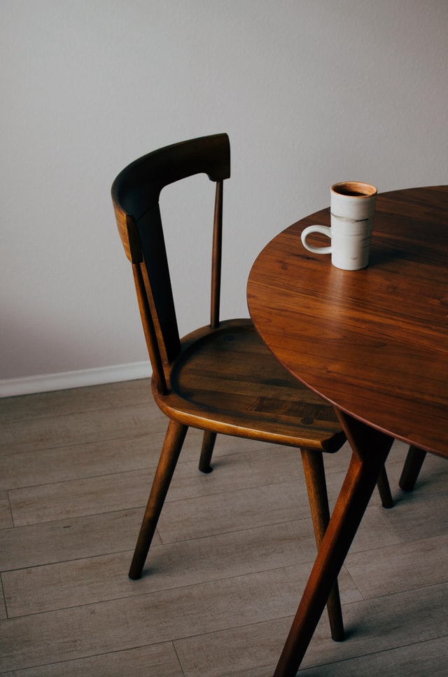 feng-shui-living-room-timber