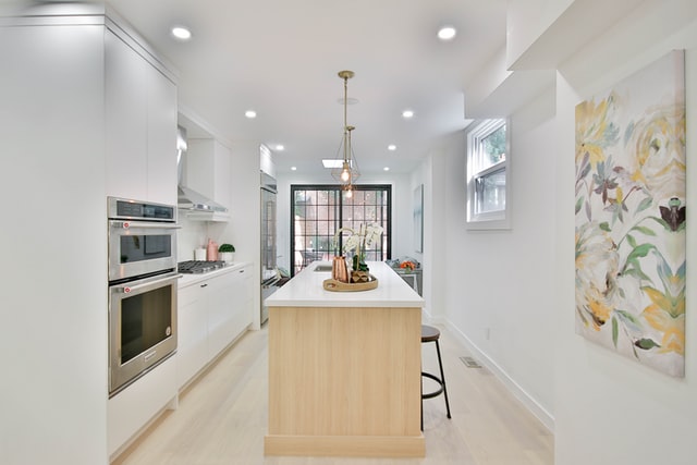 downlights in white kitchen