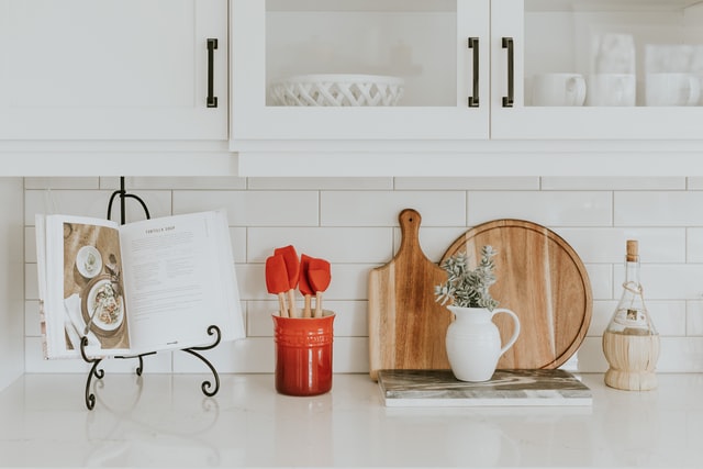 country-kitchen-chopping-boards