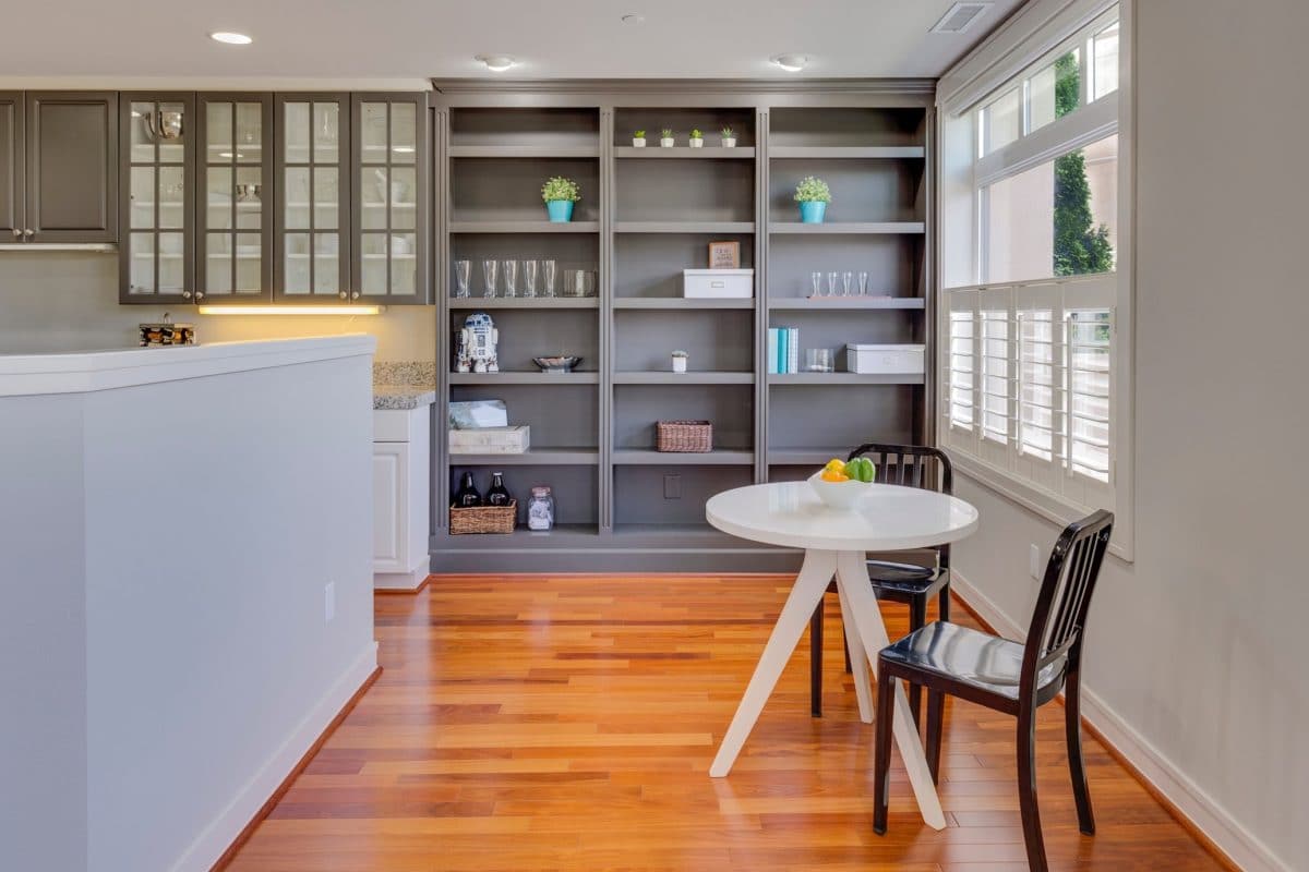 grey-kitchen-shelving