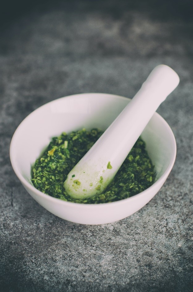 industrial-kitchen-mortar-pestle