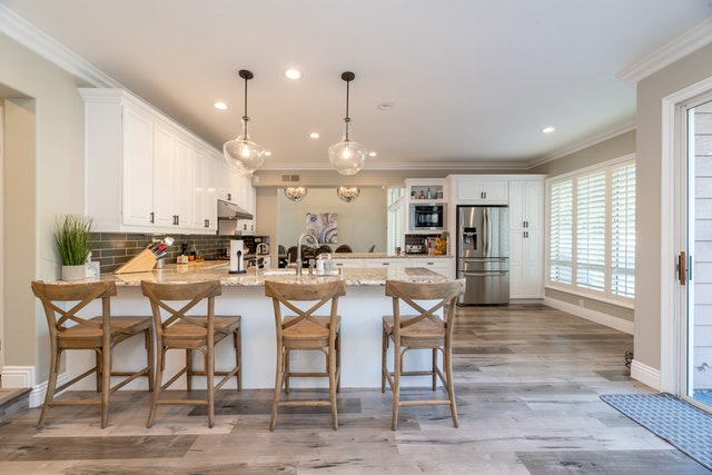 classic-hamptons-kitchen