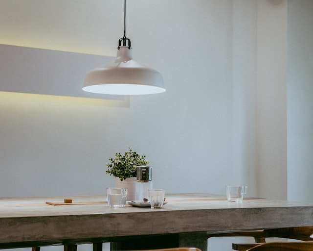 country-kitchen-white-and-wood