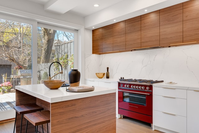 L-shaped-kitchen-statement-oven