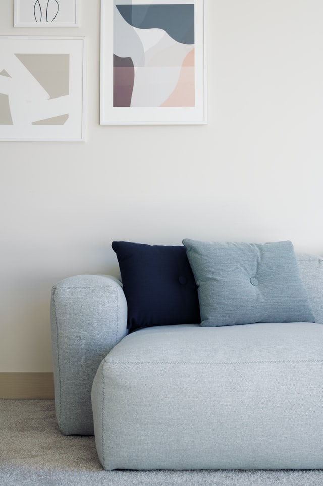 living-room-layout-minimalist