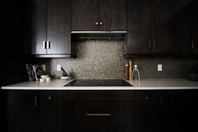 kitchen-colour-schemes-blacks