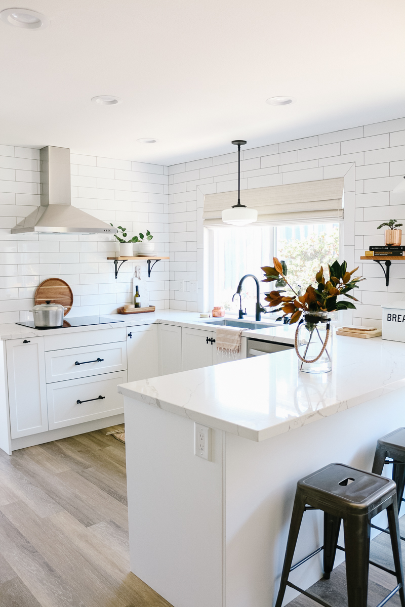 40+ Beautiful U-shaped kitchen designs and ideas