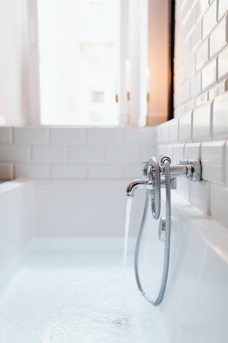 bathroom-shower-white-tile