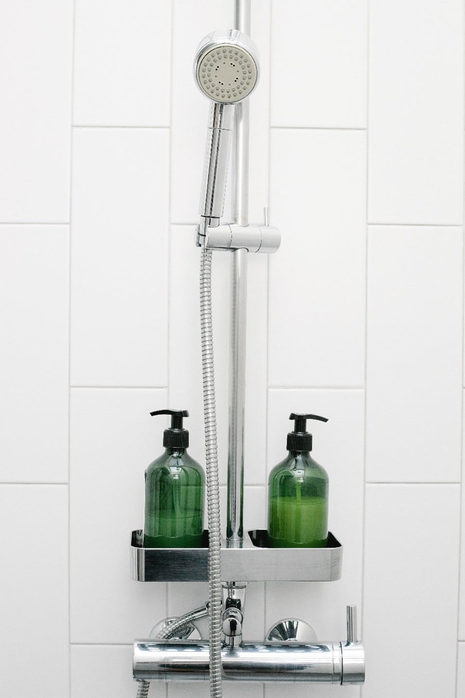 bathroom-shower-with-bottles