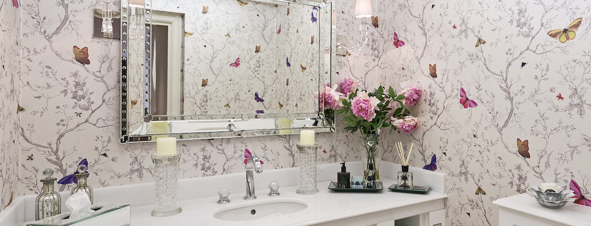 40+ Bathroom wallpaper ideas - floral, patterned and more