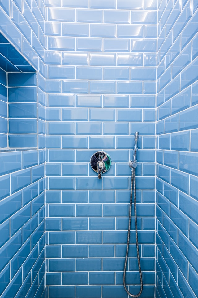 blue-bathroom-blue-shower