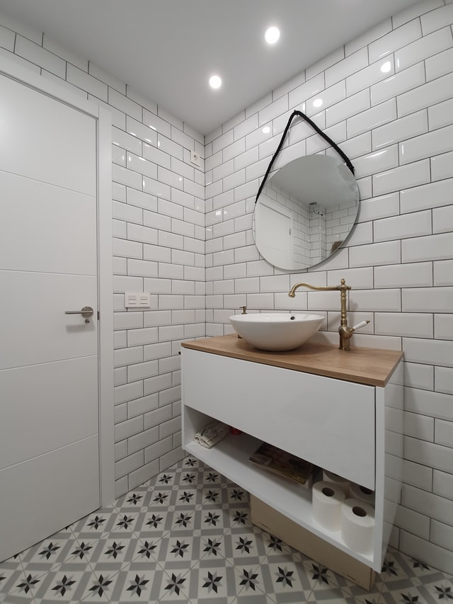 Black And White Bathroom Ideas Designs, White Tile Bathroom Pics