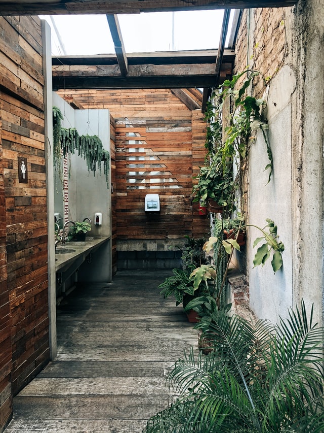 indoor-outdoor-bathroom