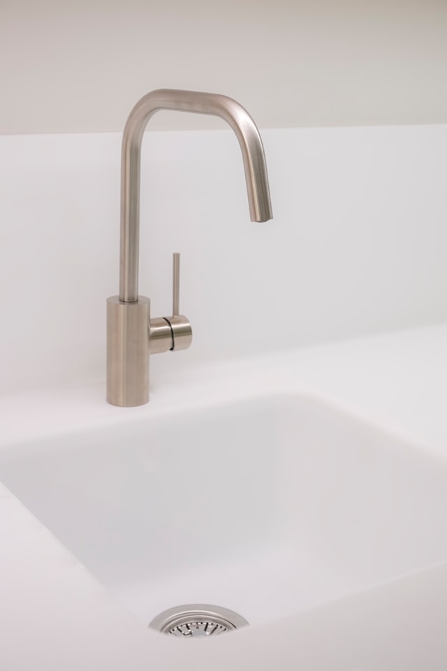 modern-bathroom-tapware