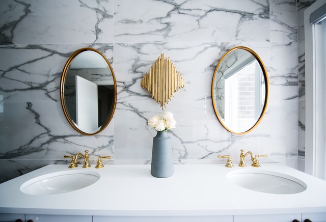 jack-and-jill-bathroom-marble