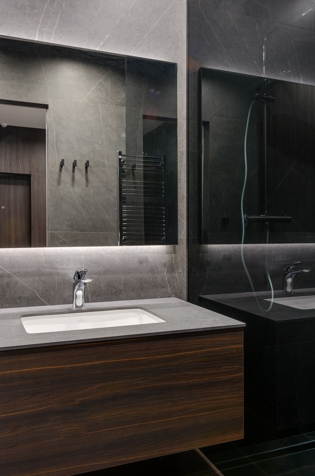 modern-bathrooms-dark