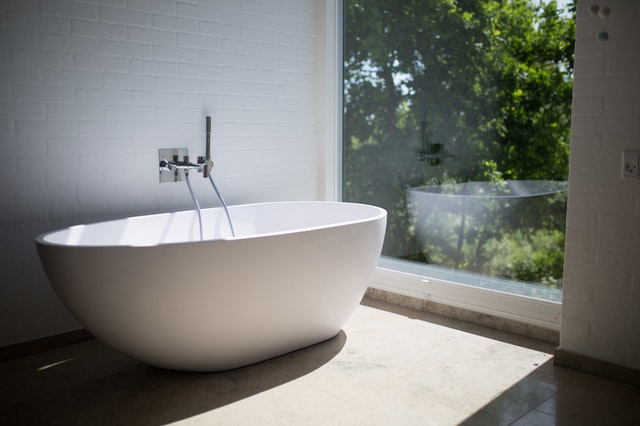 white-bathroom-contemporary