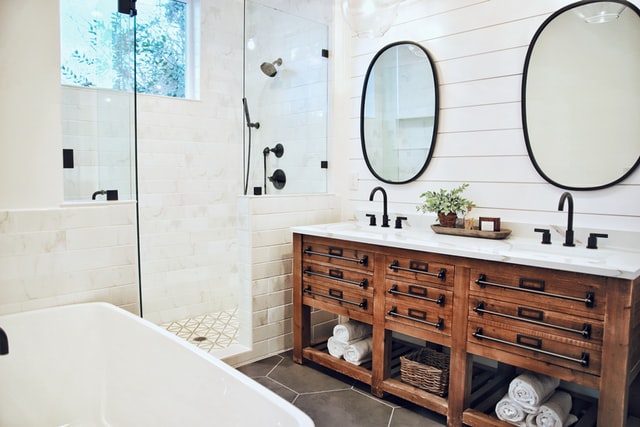 wooden rustic bathroom