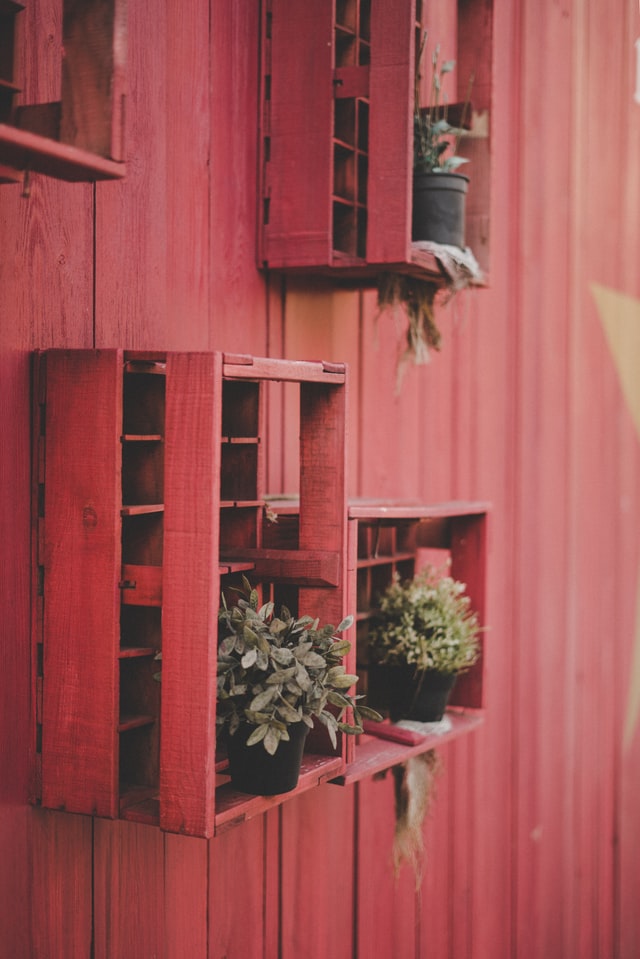 pallet-garden-painted