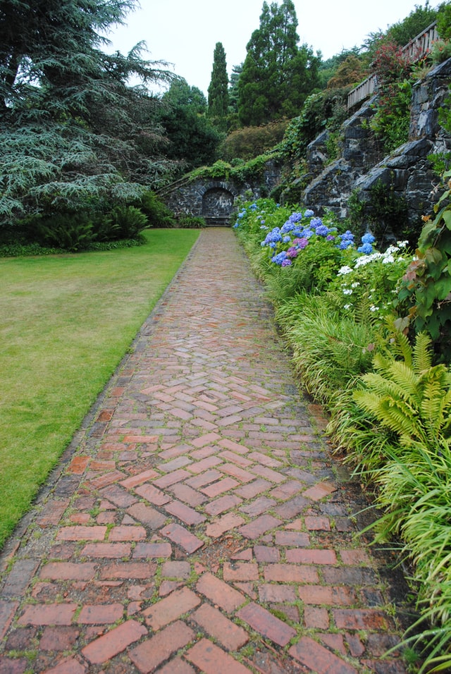 garden-path-with-brick