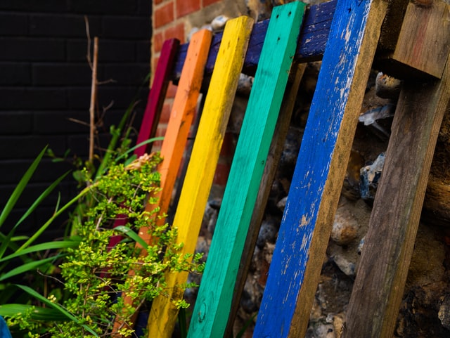 pallet-garden-colourful