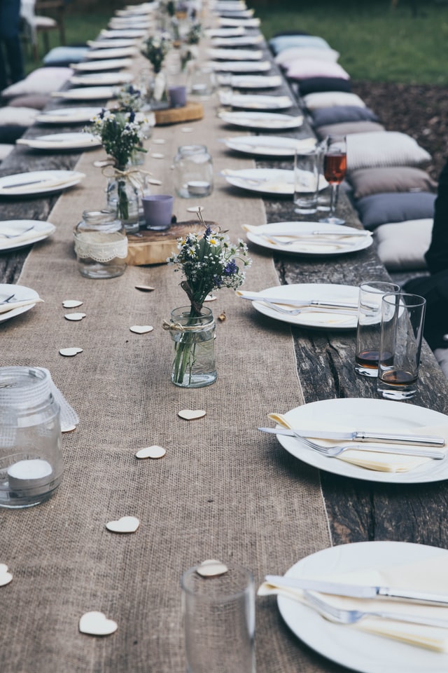 garden-party-table-setting