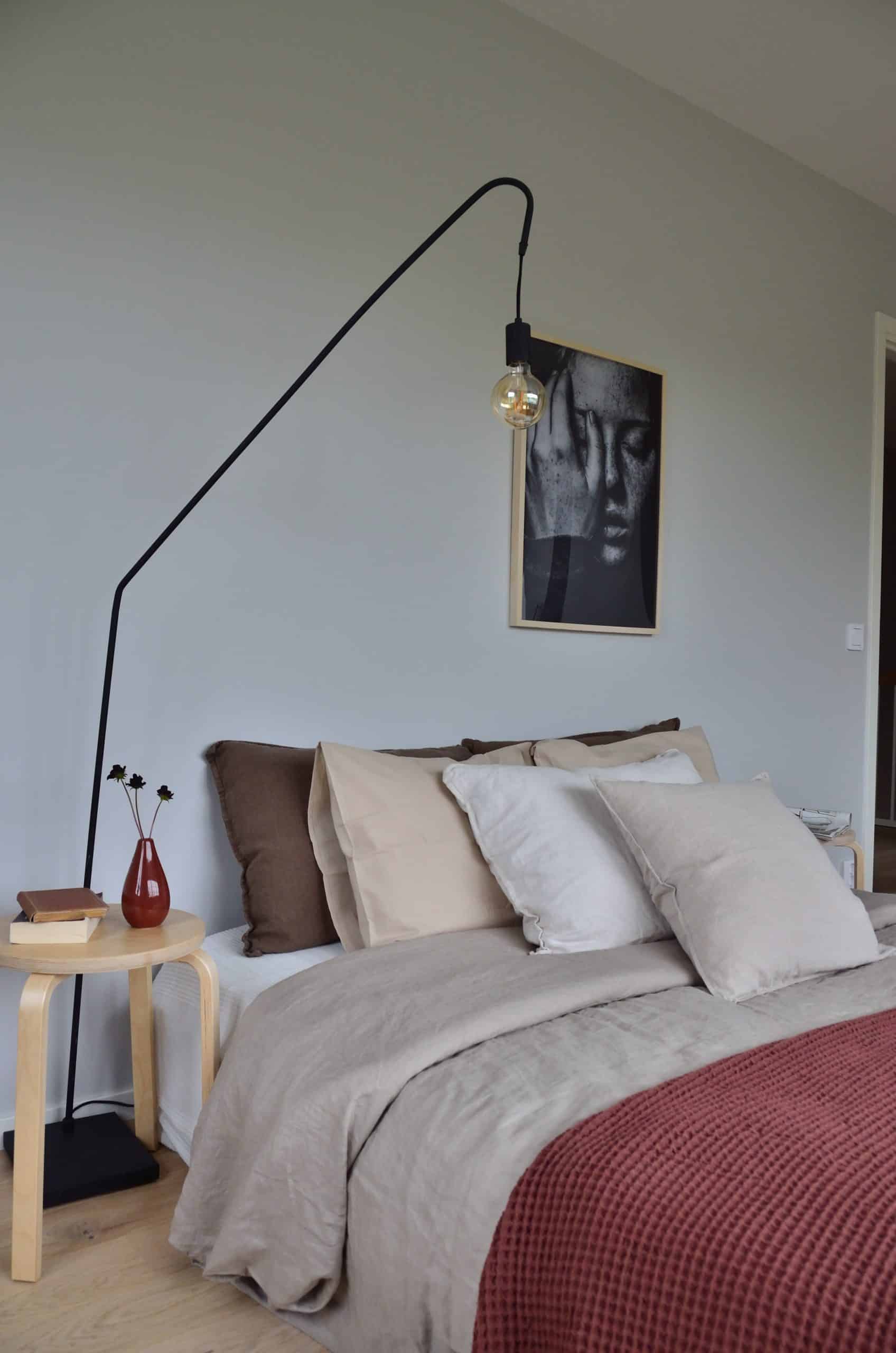 Bedroom with print