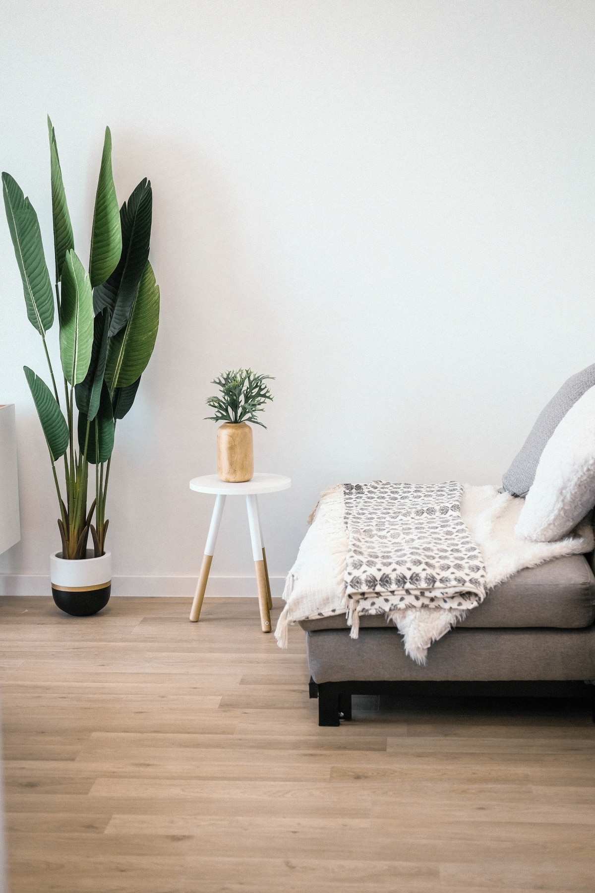 Neutral coloured reading nook