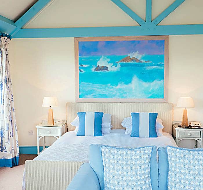 blue ocean themed room