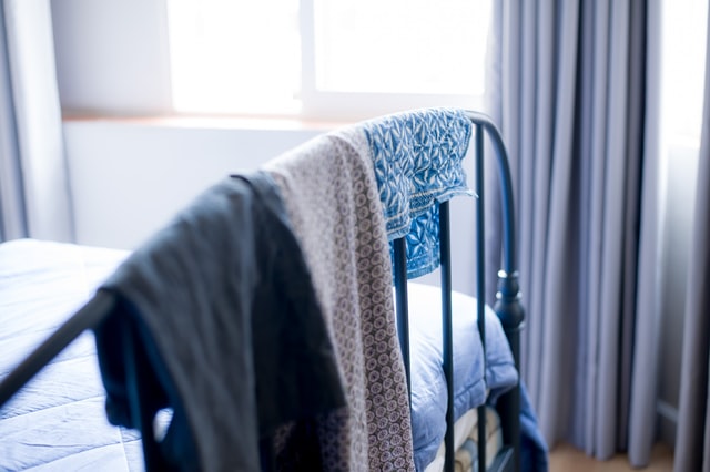 bedroom-curtains-blue