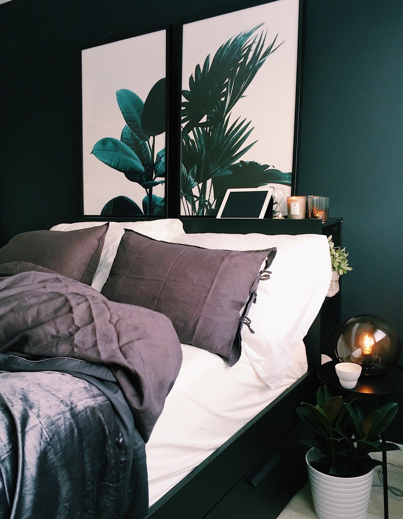 green-bedroom-rich-deep-greens