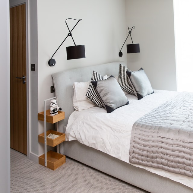 scandi-bedroom-clean-lines