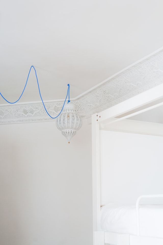 morrocan-bedroom-lantern