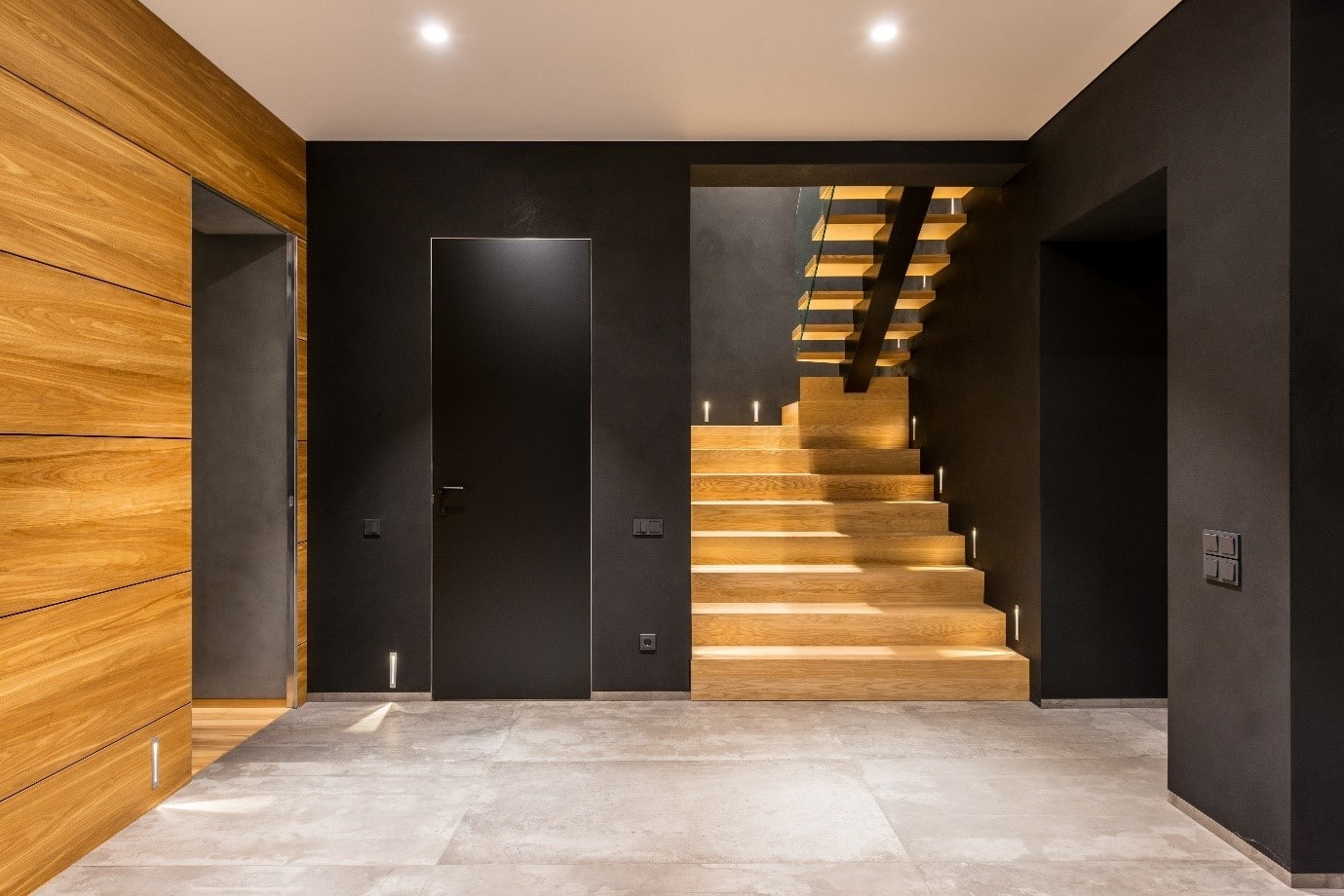 grey-hallway-dark-grey-and-timber